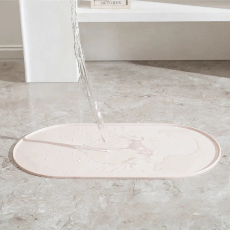 Splash-Proof Feeding Mat — For Enthusiastic Eaters
