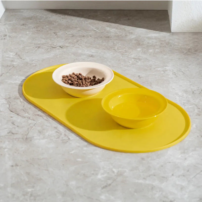 Splash-Proof Feeding Mat — For Enthusiastic Eaters